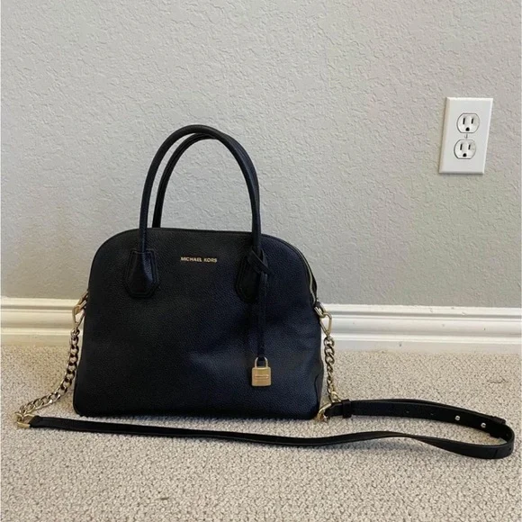 Michael Kors Purse - Picture 2 of 3